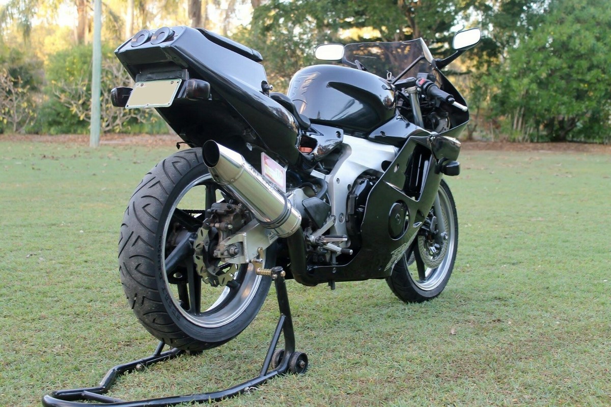 cbr250rr mc22 マフラー　ARROW EXHAUST？ cbr250rr mc22 マフラー ARROW EXHAUST？ cbr250rr mc22