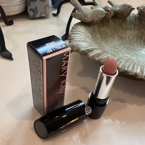 Mary Kay Gel Semi-Shine Lipstick Naturally Buff New In Box - Picture 2 of 3