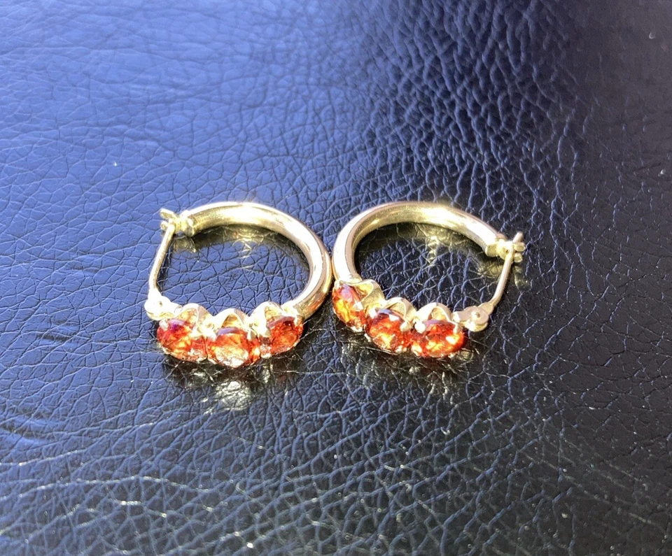 Pendientes de aro de citrino de oro amarillo de 10k con evaluación profesional de papel Foto 3 de 4