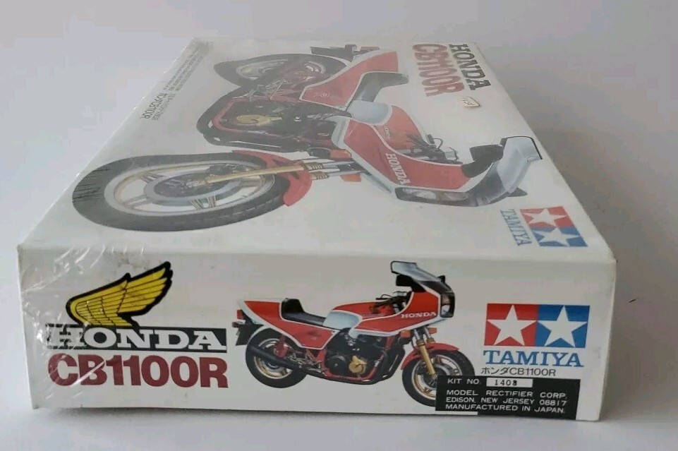HONDA CB110R CB1100 R VINTAGE TAMIYA MOTORCYCLE 1/12 MODEL HONDA CB110R CB1100 R VINTAGE TAMIYA MOTORCYCLE 1/12 MODEL