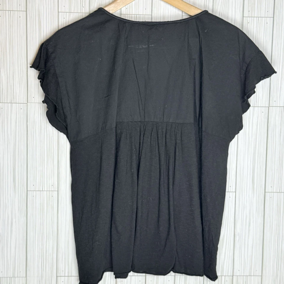 Lucky Brand Women’s Top Size Large Black Short sleeve Embroidered White Flowers - Image 3 of 4