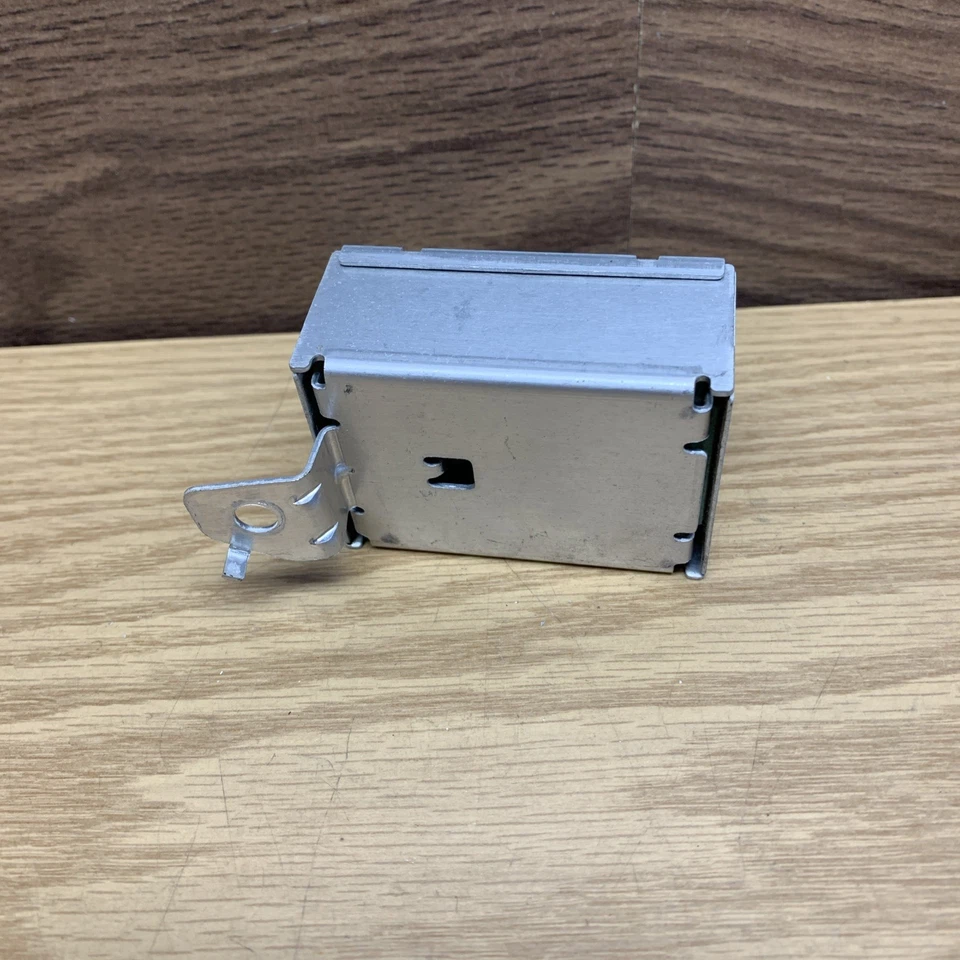 Блок управления дневными ходовыми огнями 99-03 Chevrolet Tracker от оригинального производителя 38660-50g10 - Изображение 3 из 3