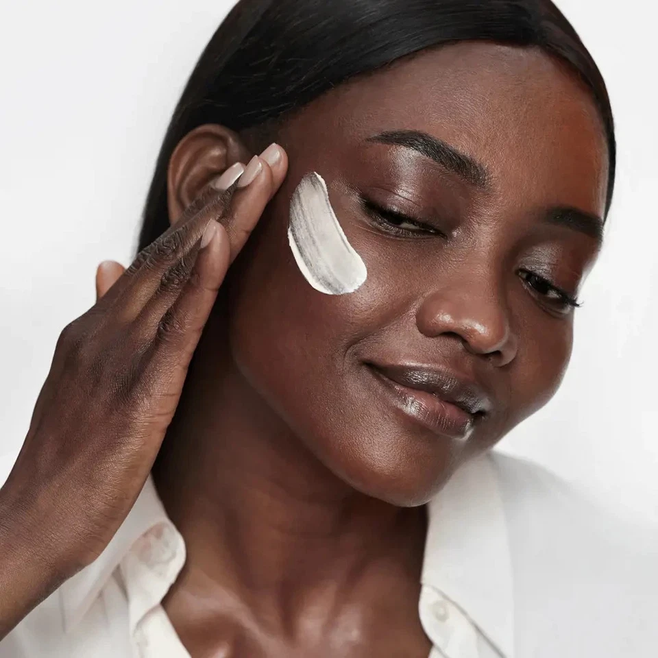 Crema de día multicorrectora Novage+ Restore FPS 30 Foto 4 de 4