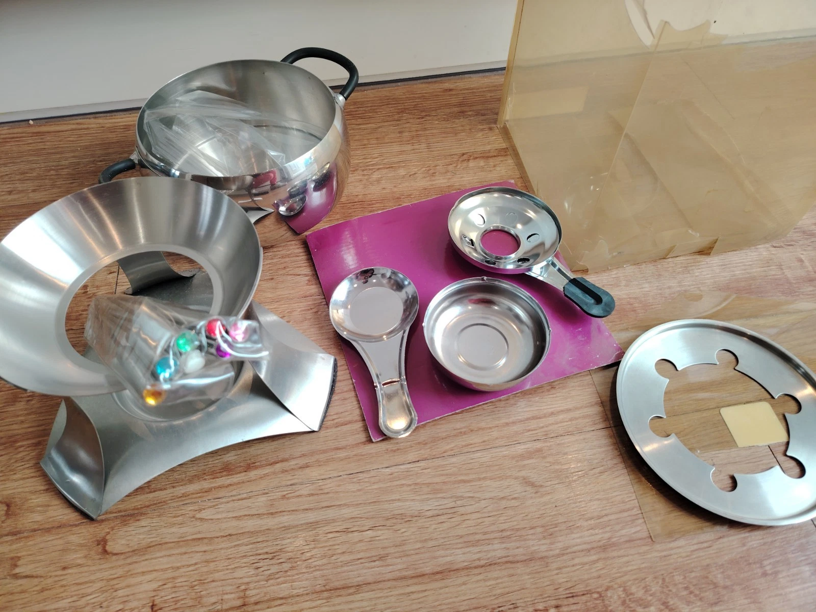 Sublime dine Stainless steel choc fondue set
Opens in a new window or tab