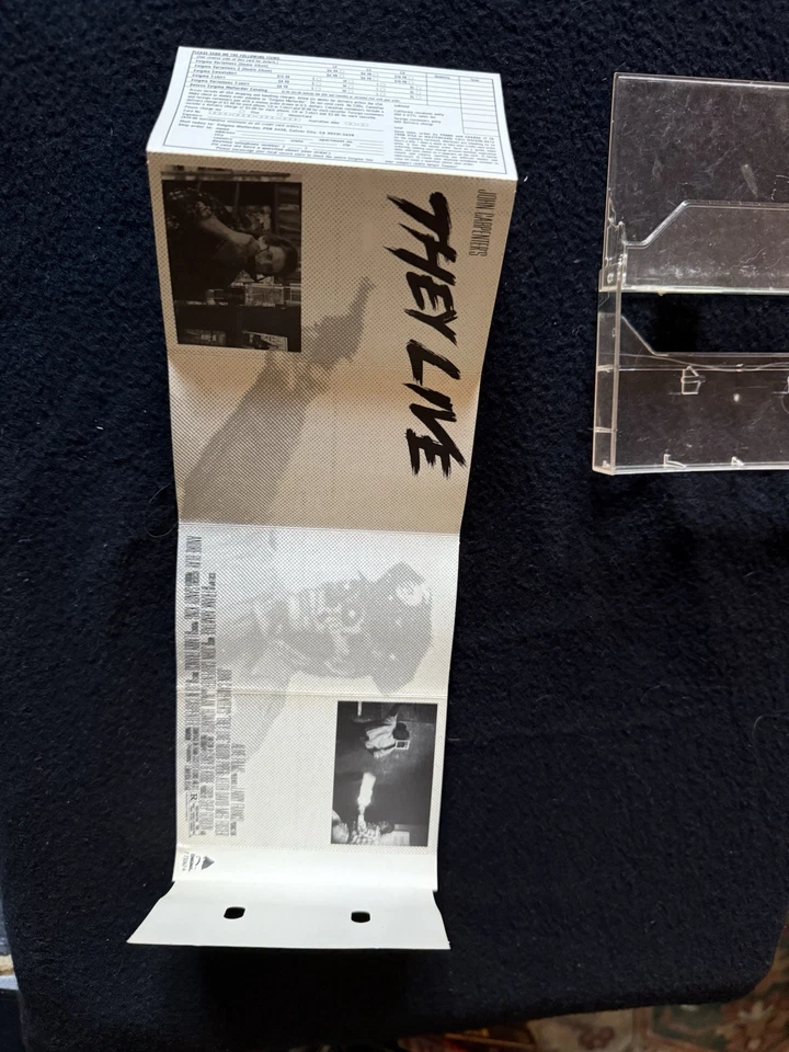 They Live Soundtrack Cassette John Carpenter Roddy Piper Horror Sci-fi Wrestling Foto 3 de 4