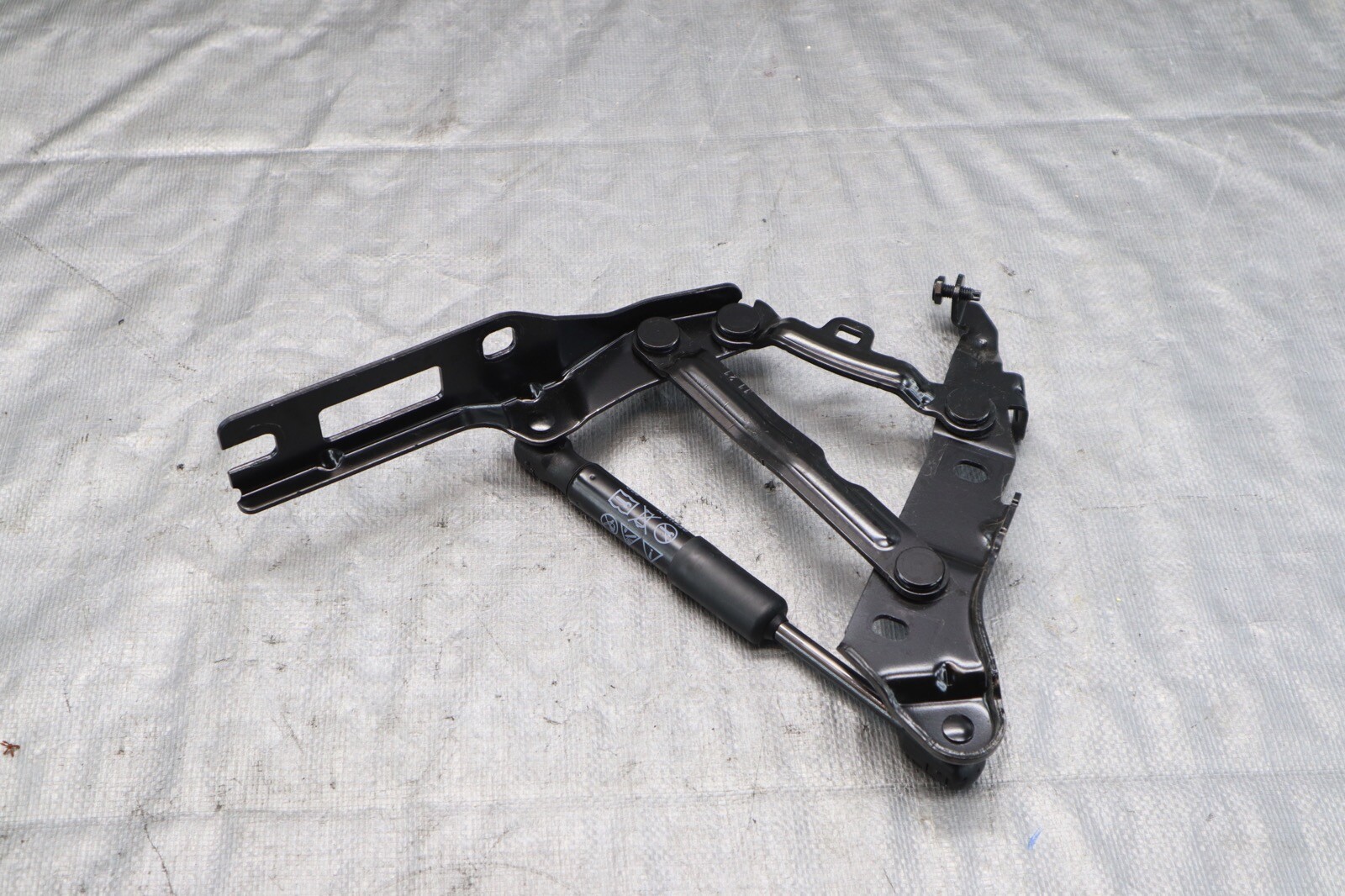 2022 2023 AUDI R8 V10 5.2L AWD OEM REAR LEFT SIDE BOOTLID HINGE 4S7827301