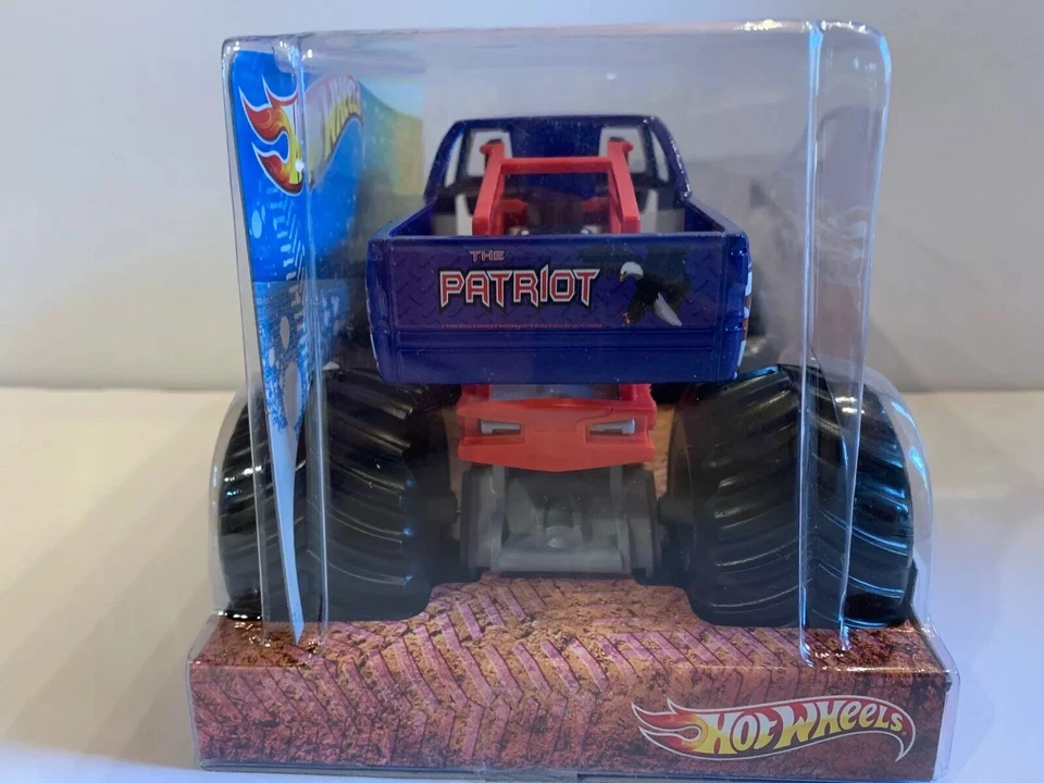 Monster Truck Hot Wheels Monster Jam Patriot 2011 1:24 - Eagle On Hood Foto 3 de 4