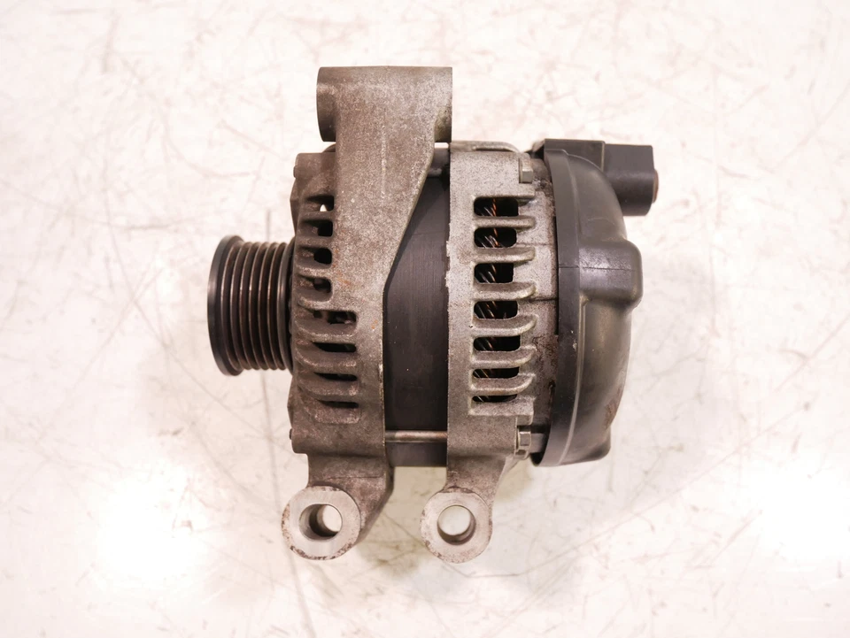 Alternador para Jaguar F-Type X152 2014 3,0 SCV6 S 306PS AJ126 380HP Foto 2 de 2