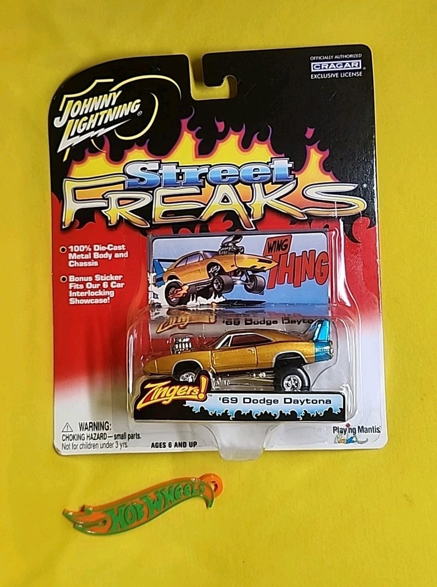 Johnny Lightning Street Freaks Zingers! 69 Dodge Daytona Gold Blue