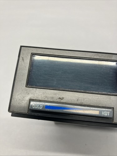 1988-1994 Chevrolet GMC C/K Digital Heater A/C Climate Temp Control. 16177075 - Picture 2 of 4