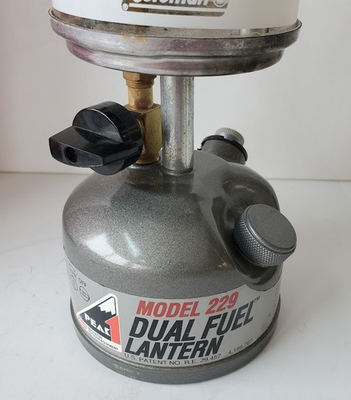 の*様 Coleman PEAK1 モデル 229 DUAL FUEL ランタン Coleman PEAK 1 Model 229 Lantern Dual Fuel Red Case Backpacking 8