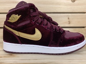 air jordan 1 velvet
