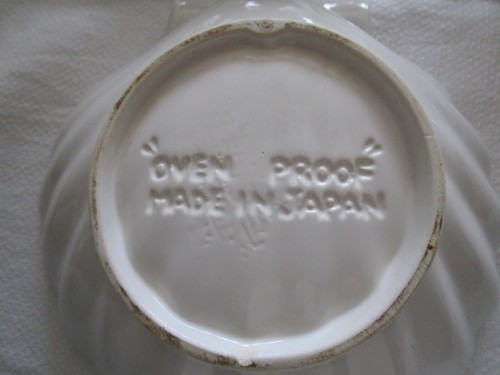Oven Proof Scallopped Shell Seafood Bowl Made in Japan - Picture 3 of 5