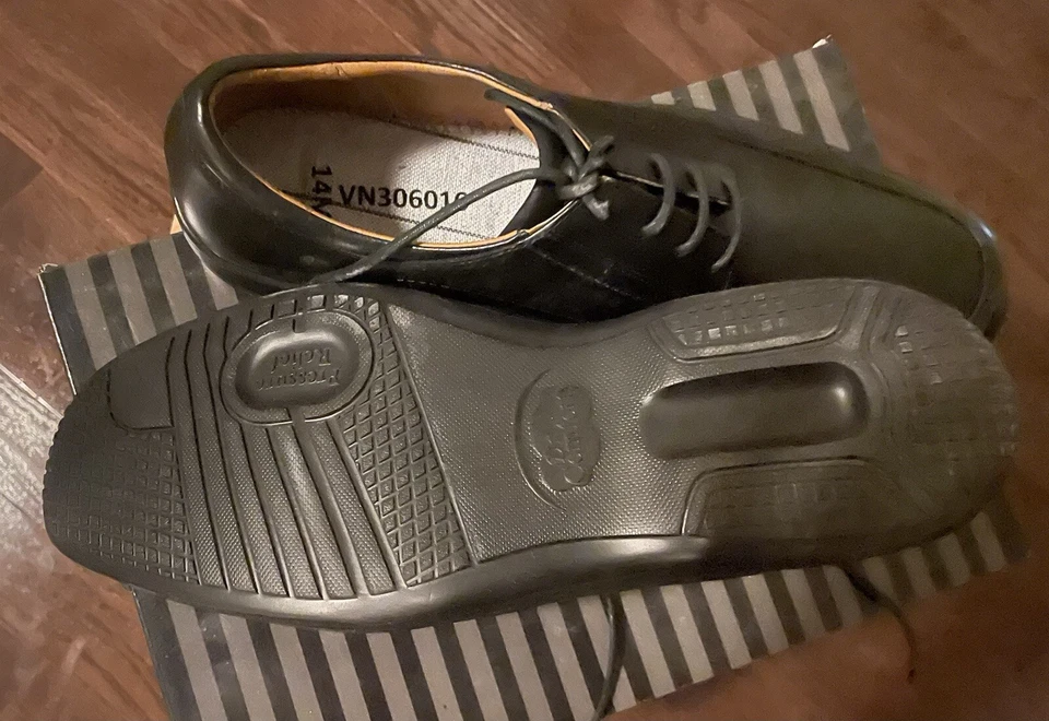 Dr. Zapato de vestir negro cómodo Foto 4 de 4