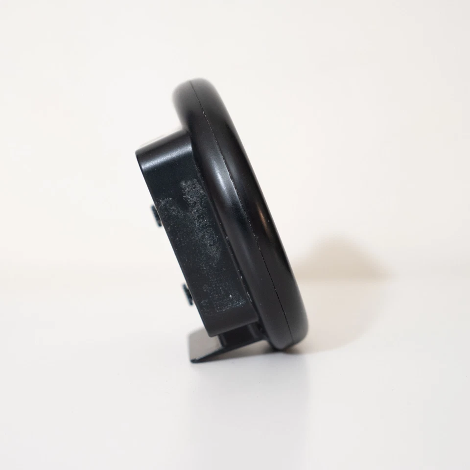 @Design Glow-in-the-dark alarm clock with thermometer, missing battery cover - Image 4 of 4