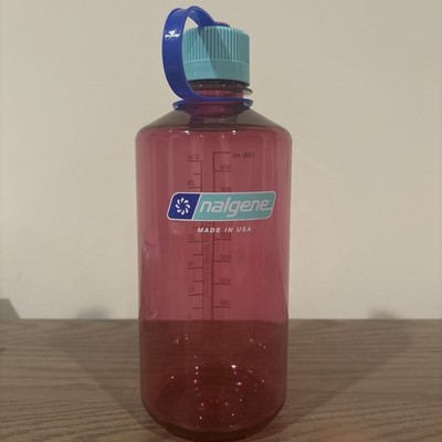 Nalgene Sustain 32 oz. Narrow Mouth Water Bottle pink