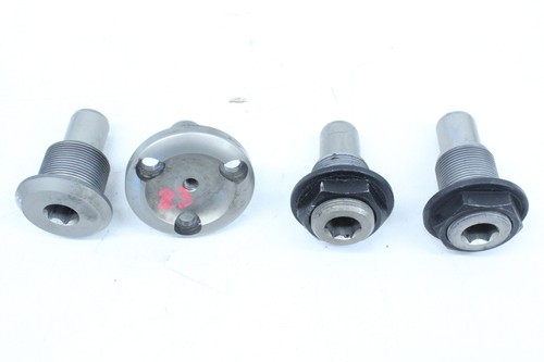 BMW K 1200 GT K44 K12S 06-08  Bolzen Zapfen Schraube Kardan Getriebe Schwinge 83