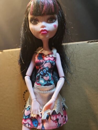 Mattel Monster High Draculaura - Tochter von Dracula 11 Zoll Puppe 2017 @G2