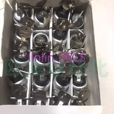 1Pcs New Omron key switch A22RK-3ML-C