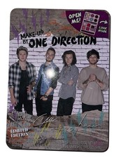 Make-Up One Direction Eyeshadow Lip Gloss eye...