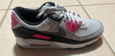 Nike Air Max 95 Men s Low Top Lace-Up Colorbl...