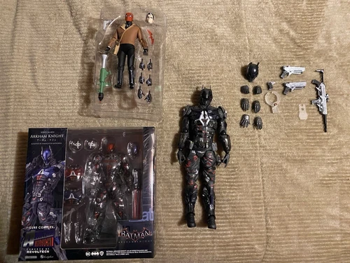 Kaiyodo Revoltech Amazing Yamaguchi Batman Arkham Knight Red Hood Figure