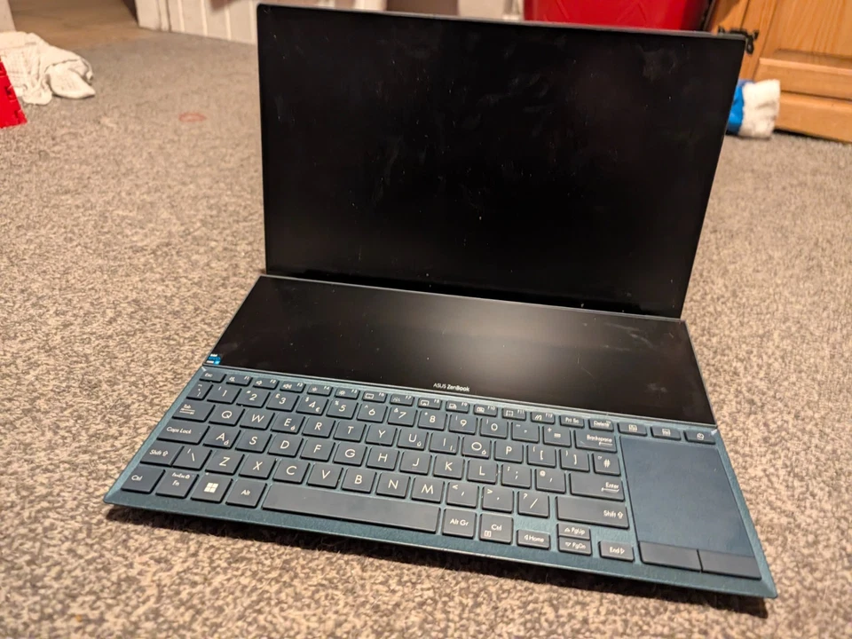 ASUS Zenbook 14 Duo UX482EA 14" (512GB SSD, Intel Core i7-1165G7, 2.8 GHz, 16GB