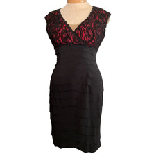 JONES WEAR DRESS Black Red Lace Tiered V Neck Sheath Knee Length Size 10