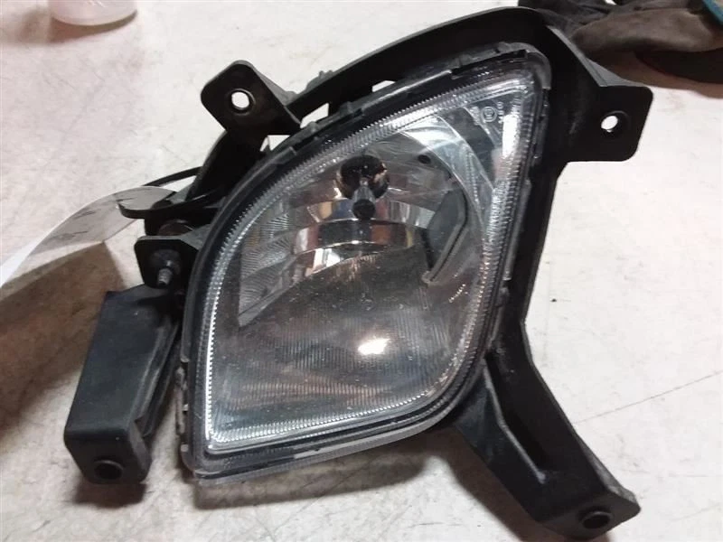 Passenger Corner/Park Light Fog-driving Bumper Mounted Fits 10-15 TUCSON 340693 - Image 2 of 4