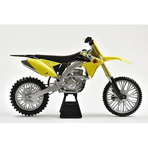 NEW RAY 1:6 DIE CAST METALLO E PLASTICA MOTO SUZUKI RM-Z450 GIALLO ART 49473 - Immagine 2 di 3