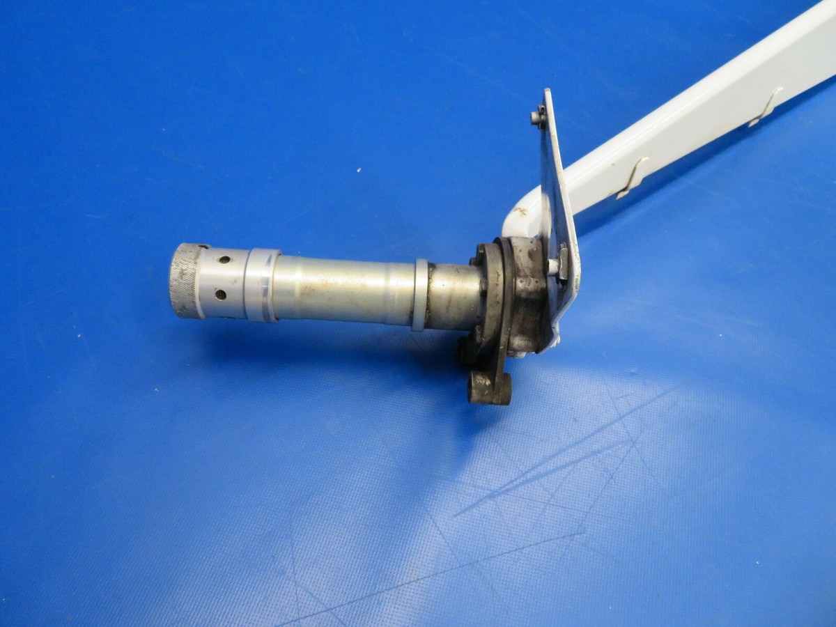 Diamond DA40-180 Main Landing Gear Strut RH P/N D41-3213-12-50_1
