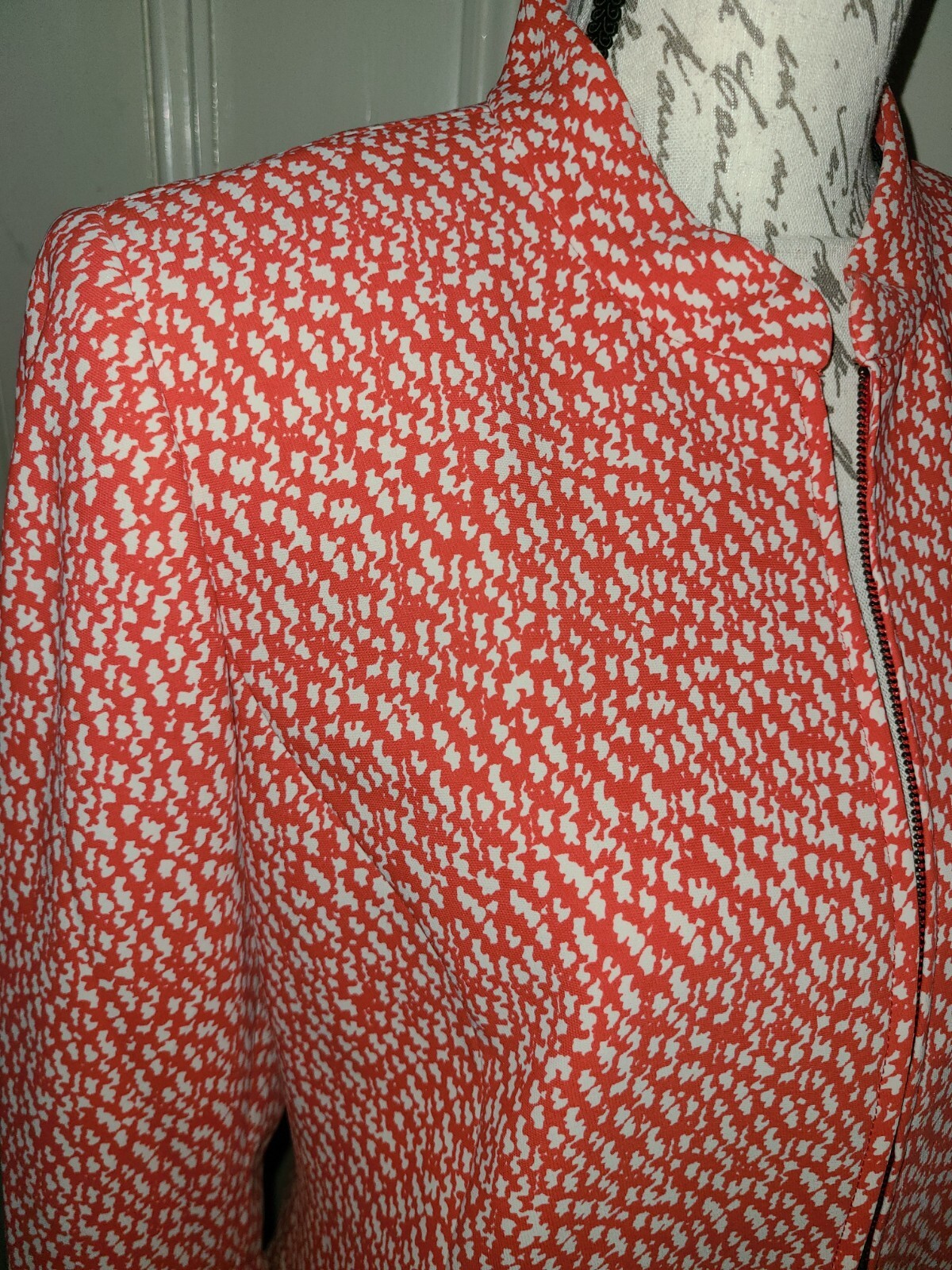 Pendleton orange & white abstract pattern full zi… - image 10