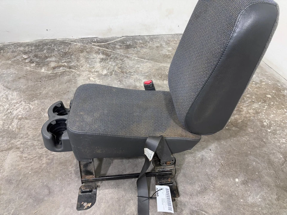 2003-2007 Chevrolet Silverado 1500 Front Center Bench Jump Seat Assembly OEM - Image 4 of 4