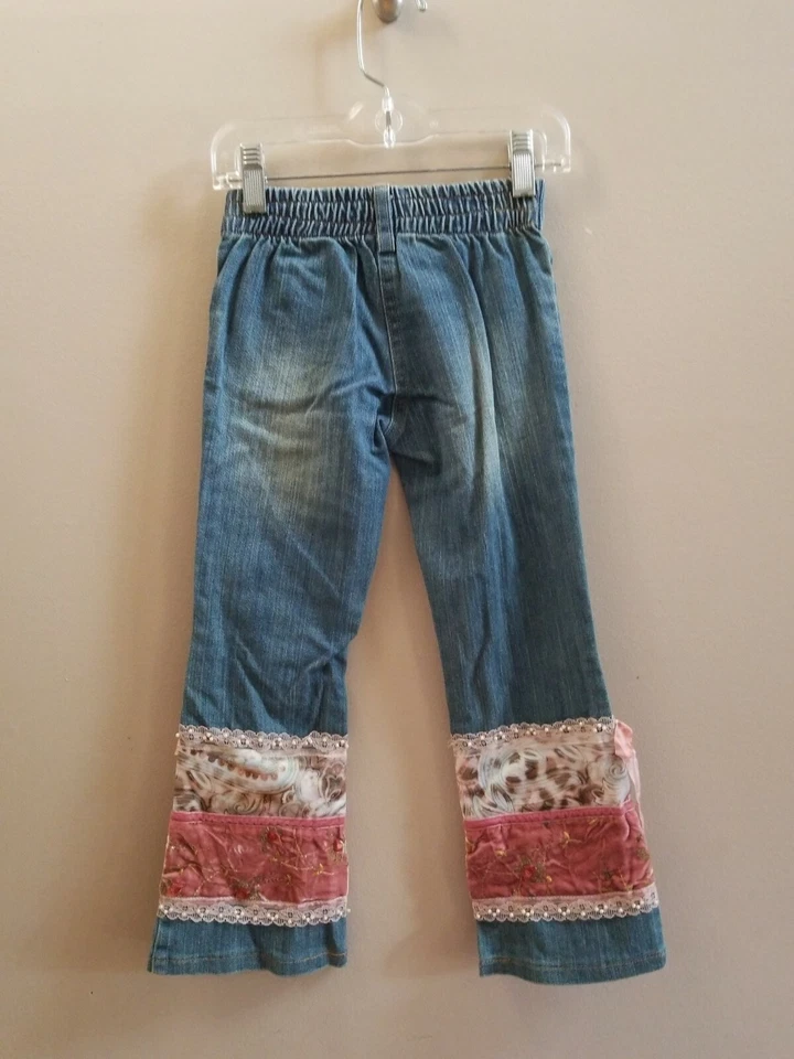 Pantalones de mezclilla con ribete de encaje de terciopelo envejecido Little Mass para niñas talla 4 nuevos sin etiquetas Foto 4 de 4
