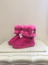Disney Baby Minnie Mouse Faux Fur Boots Baby Toddler Girl Size 2 NWT Zipper Pink