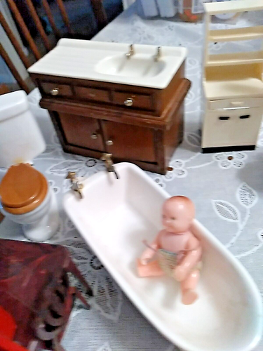 Vintage Dollhouse Furniture Lot Mixed Random Lot - Picture 7 of 10
