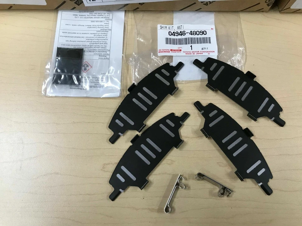 Highlander 2008-2013 genuino OEM Toyota rotores de freno traseros, pastillas TCMC y cuñas OEM Foto 4 de 4