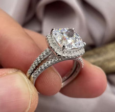 925 Silver Plated Elegant Christmas Gifts Ring 2.8Ct CZ Bridal Marriage Ring Set