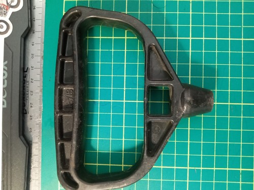 Snowmobile/ Snowblower Recoil Handle Used As Is No Cracks Universal Fitment - Picture 7 of 10