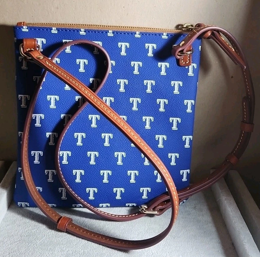 Cartera Bandolera Dooney & Bourke Texas Rangers MLB DOBLE Cremallera Limpia Difícil de Encontrar Foto 4 de 4