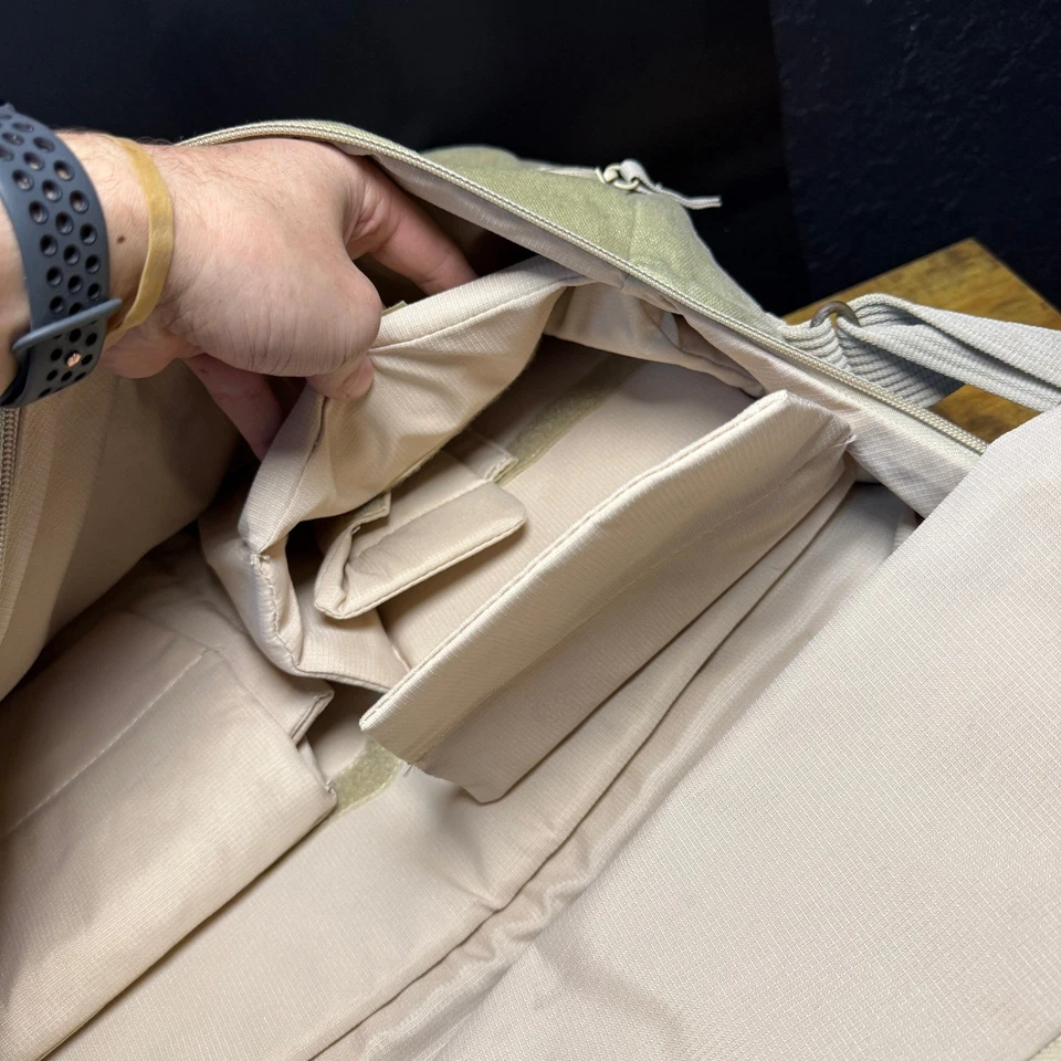 National Geographic Camera Bag Messenger Shoulder Laptop Beige Canvas - Image 4 of 4