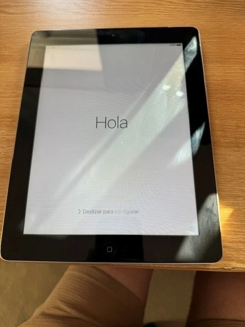 Apple iPad 2 · 64GB · Cellular, photo 1 of 4