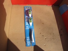 NEW Oral-B Deep Clean Battery Powered Toothbr...