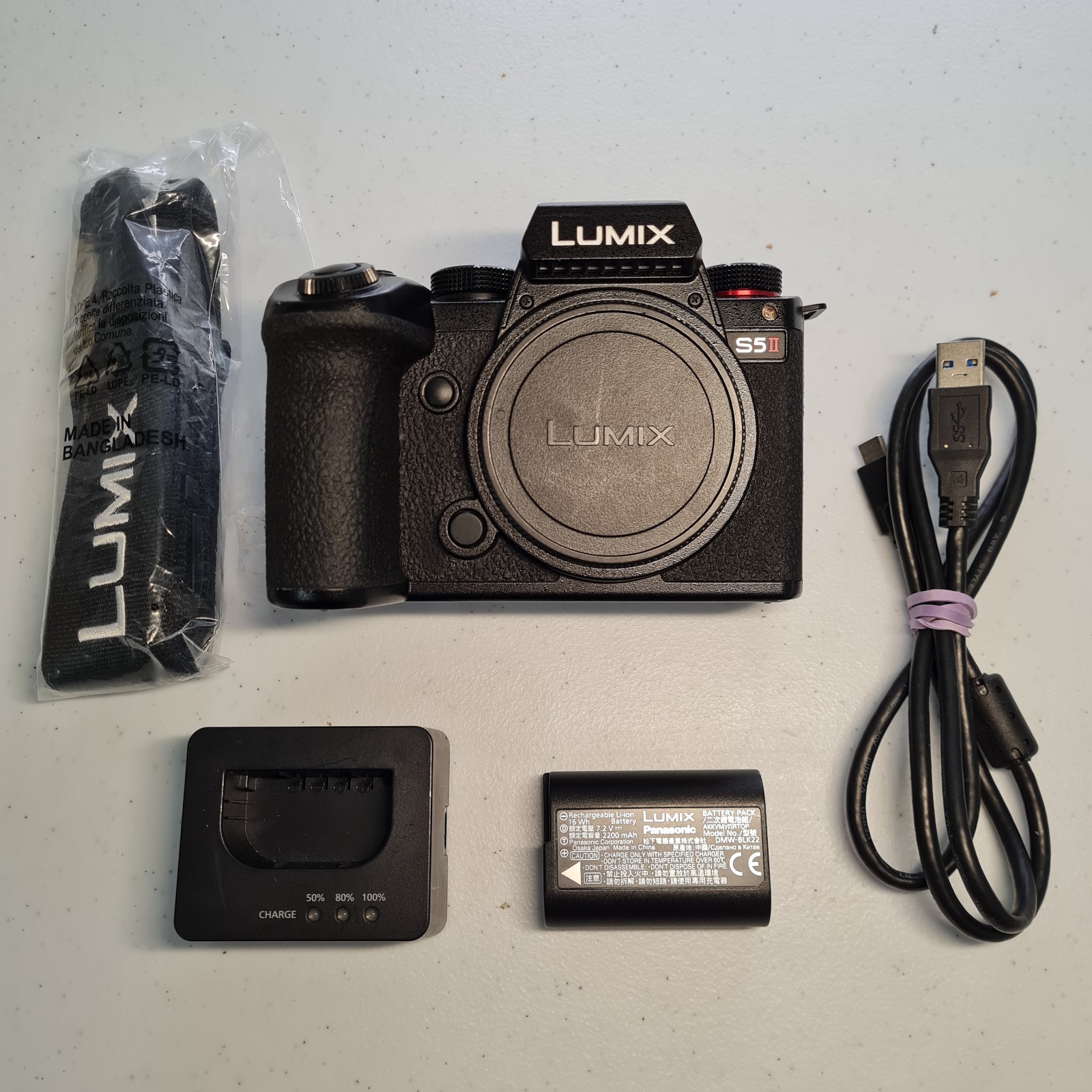 Panasonic Lumix S5 II 2 (DC-S5M2) Mirrorless Camera Body Only (Cosmetic Issue)