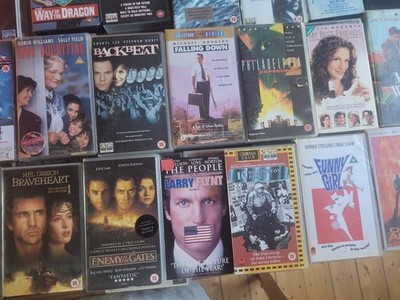 Jeder Menge VHS Filme Und  Sammlung Von Music Doors. Guns And Roses. Elvis. rem 