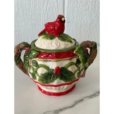 Cracker Barrel Old Country Store Season of Peace Cardinal Sugar Bowl with Lid