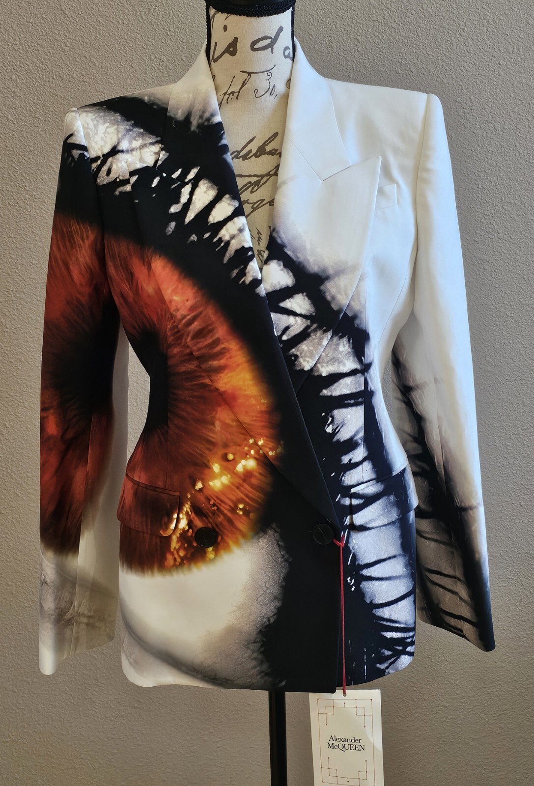 Picture 3 of 10