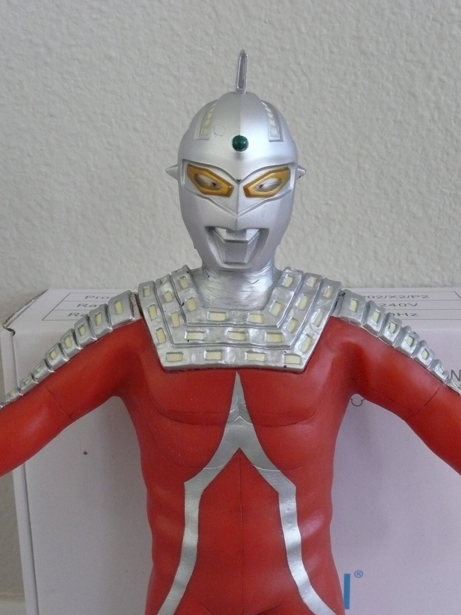 ウルトラセブン 40th  クイーンエリザベス 40 Ultraman Ultra Seven Figures Soft Vinyl Monster Special