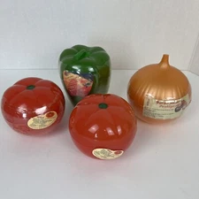 Lot of 4 Hutzler Tomatoes Onion & Pepper Savers Keepers Storage Containers New