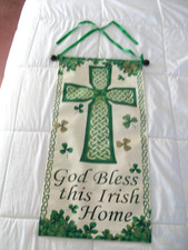 St Patrick’s Day hanging wall door banner GOD BLESS THIS IRISH HOME New